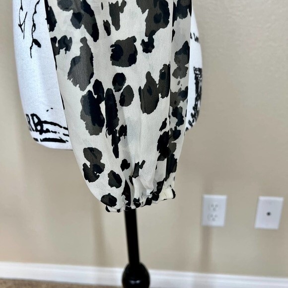 Japna black animal print top tan wrap deep neckline long sleeve blouse size XS - Picture 10 of 10